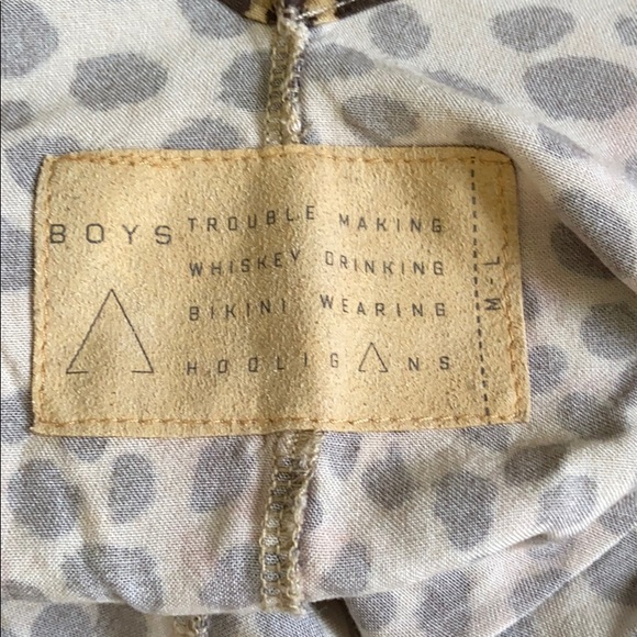 •READ• Boys+Arrows Feelin' Floozy Romper Carnivore - Picture 6 of 15